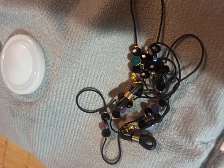 بند عینک مدل Hadid 2021