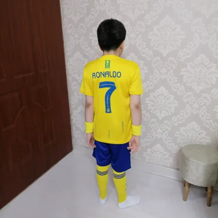 ست پنج تکه لباس ورزشی پسرانه طرح النصر مدل رونالدو 2024