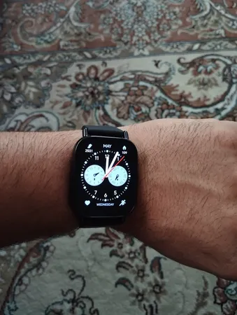 ساعت هوشمند شیائومی مدل Redmi Watch 5 Lite دارای قابلیت های صفحه نمایش رنگی، کنترل سطح اکسیژن خون، قابلیت مکالمه از طریق بلوتوث بند سیلیکون