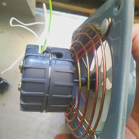 هواکش خانگی فلزی دمنده مدل VMA-10S2S