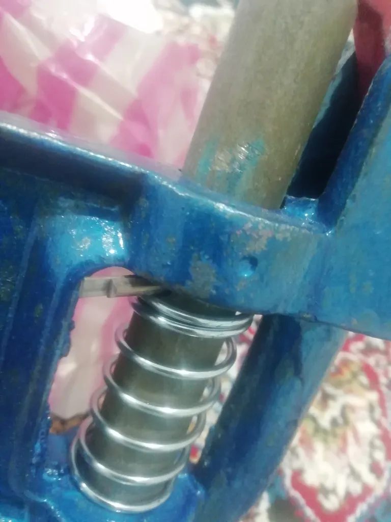 دستگاه پرس دکمه دی او کی مدل m24