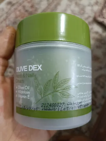 کرم مرطوب‌کننده دست و ناخن نئودرم مدل Olive Dex حجم 150 میلی‌لیتر