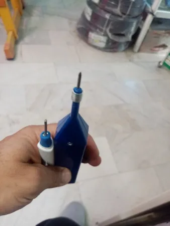 تستر ولتاژ استیماز الکترونیک مدل MV450