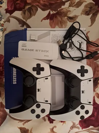 کنسول بازی پرتابل مدل 2.4G WIRELESS  2024