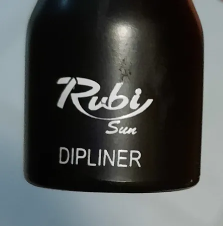 خط چشم دیویو مدل واترپروف