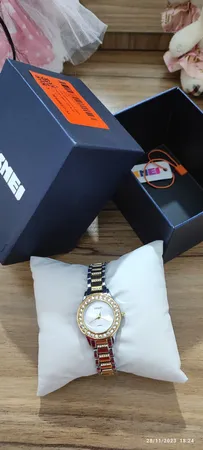 ساعت مچی عقربه ای زنانه اسکمی مدل 1262 کد 01