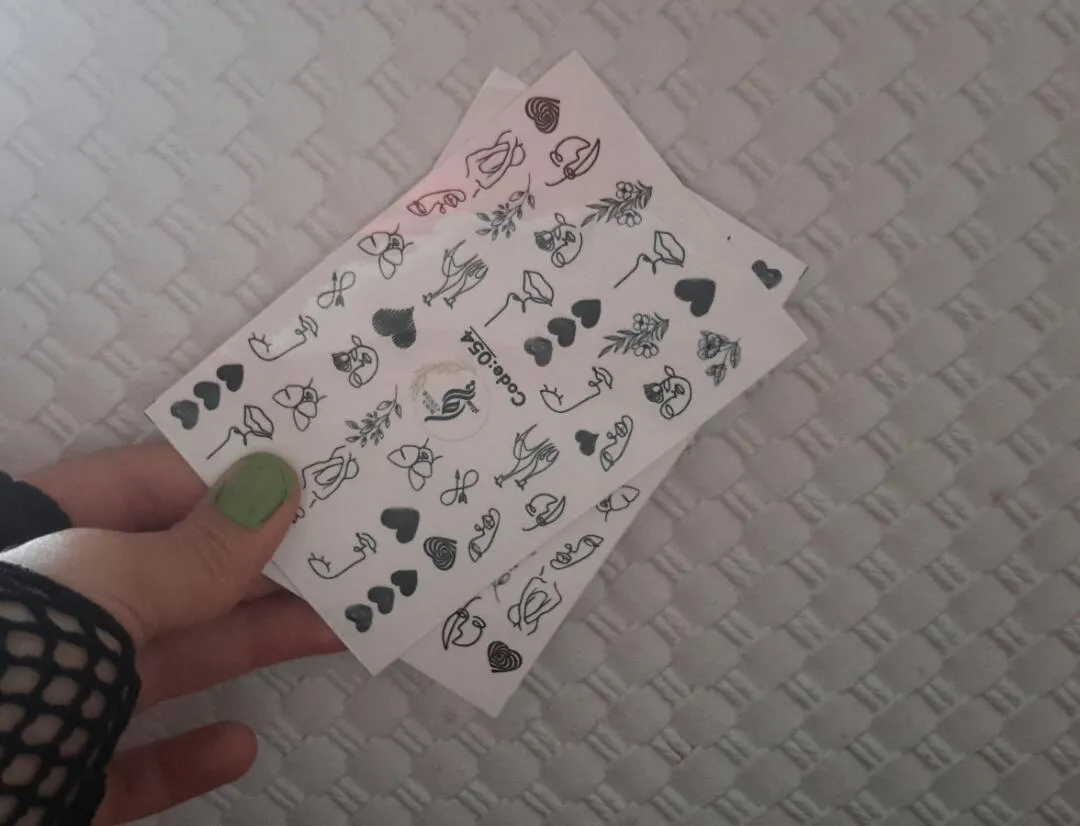 برچسب لنز ناخن رویاسنتر مدل 054L