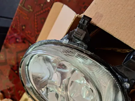 چراغ مه شکن جلو خودرو فن آوران پرتو الوند مدل AM 5964RL مناسب برای پژو 206 بسته 2 عددی