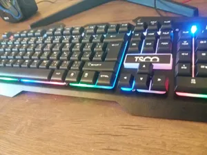 تجریه خرید کیبورد گیمینگ تسکو مدل TK 8021L با حروف فارسی، سوییچ ممبران، Full-Size، نورپردازی RGB LED