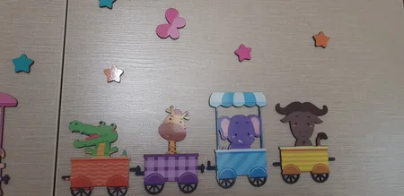 استیکر چوبي باروچین طرح ترن حیوانات