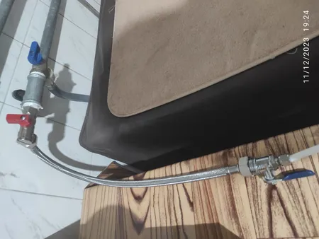 دستگاه تصفیه آب اس اس وی مدل StarLine 2W X1000 به همراه شیر تصفیه آب و فیلتر تصفیه آب بسته 3 عددی