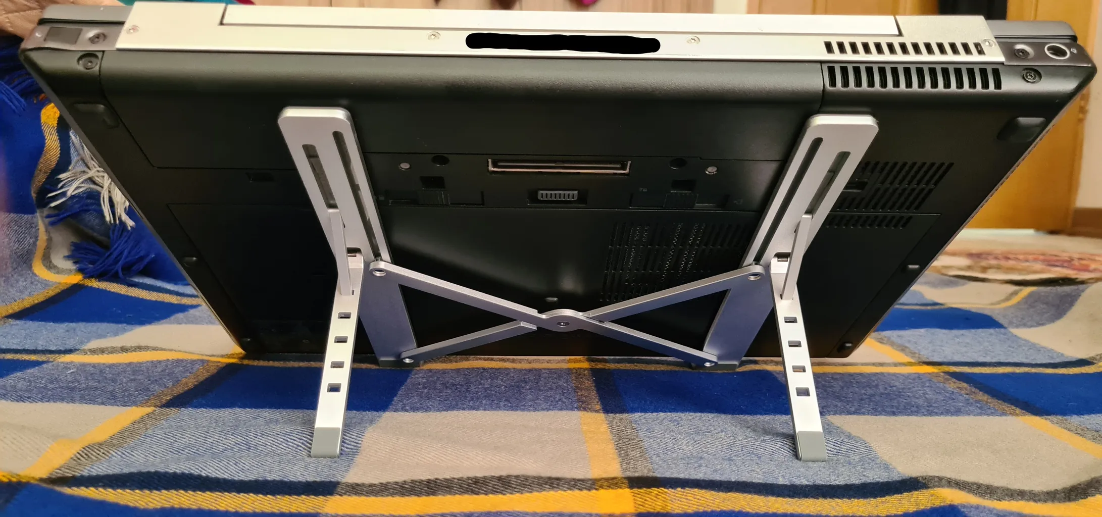 پایه نگهدارنده لپ تاپ یوگرین مدل Lp451