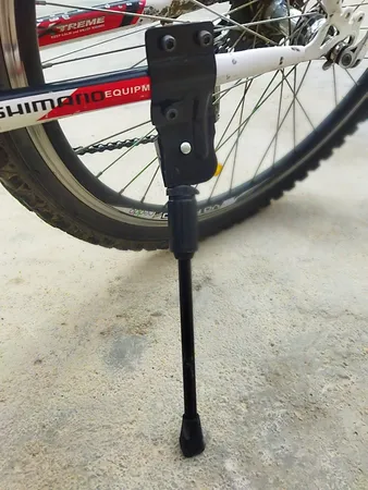 جک عقب دوچرخه مدل تنه خور سه پیچ 26