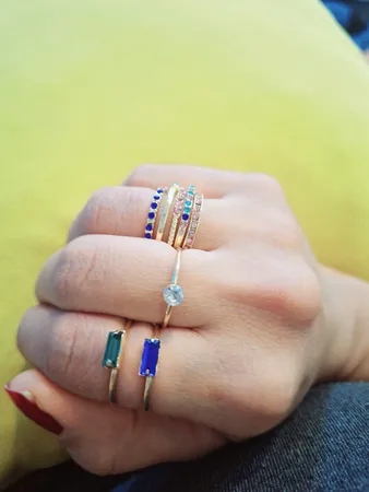 انگشتر زنانه مدل نگین دار مجموعه 8  عددی