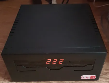 ترانس استابلایزر پرنیک مدل ECO-1000-Full ظرفیت 1000 ولت آمپر