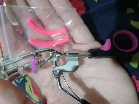 فرمژه زد وان مدل 906 به همراه پد یدک مجموعه 2 عددی