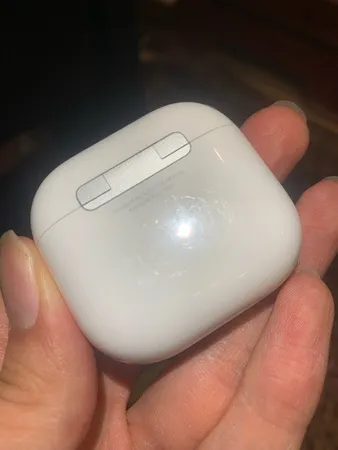 هدفون بلوتوثی اپل مدل AirPods 4