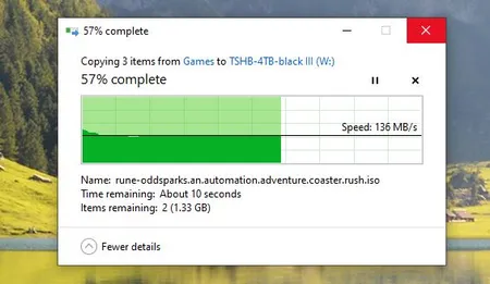 هارد اکسترنال توشیبا مدل Canvio Basics ظرفیت 4 ترابایت دارای رابط USB Type-A