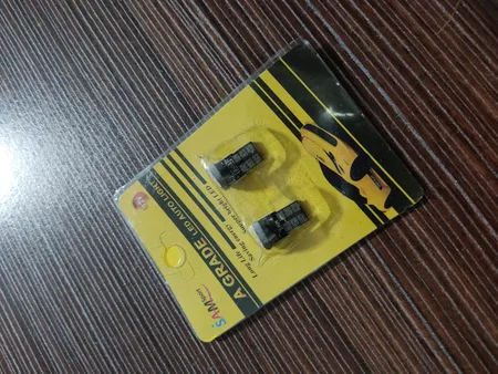 لامپ چراغ پلاک خودرو مدل smdW بسته دو عددی