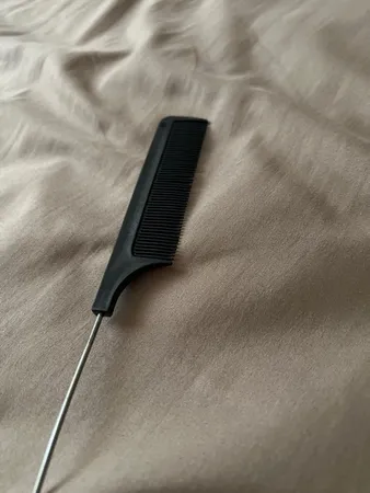 شانه مو مدل دم باریک فلزی