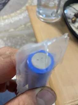 باتری لیتیوم یون قابل شارژ مدل 18650 ظرفیت 2200 میلی آمپرساعت