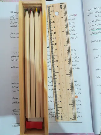 مداد رنگی 12 رنگ مدل 002