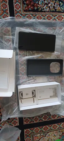 گوشی موبایل شیائومی مدل Redmi Note 14 Pro 4G دو سیم کارت ظرفیت 256 گیگابایت و رم 8 گیگابایت - نسخه به همراه شارژر