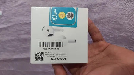 هدفون بلوتوثی اپل مدل AirPods 4 (نسخه دارای نویز کنسلینگ)