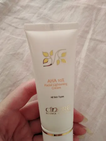 کرم لایه بردار سینره ده درصد AHA حجم 40 میلی لیتر