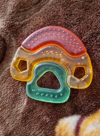 دندان گیر کودک وی کر مدل آرامش بخش طرح قارچ کد T401.1