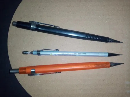 مدادنوکی 0.5 میلی متر مدل براق