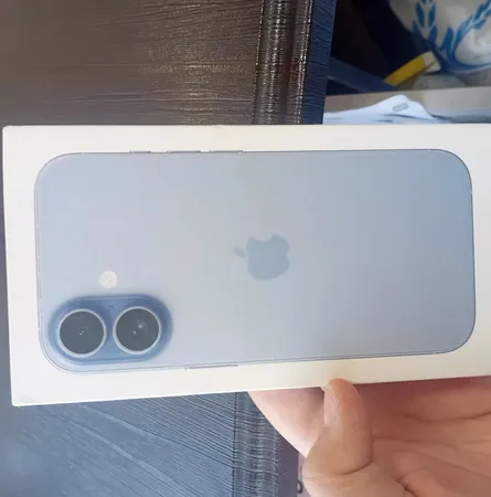 گوشی موبایل اپل مدل iPhone 17 CH دو سیم کارت ظرفیت 256 گیگابایت و رم 8 گیگابایت - نات اکتیو