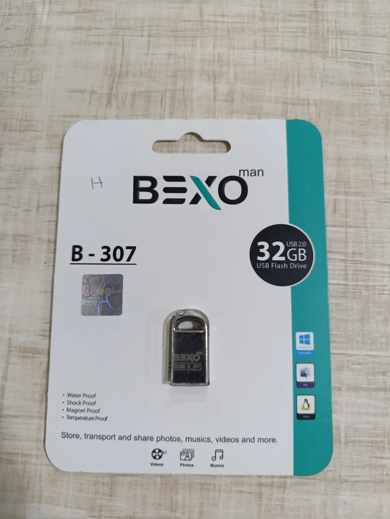فلش مموری بکسو مدل B-307 ظرفیت 32 گیگابایت