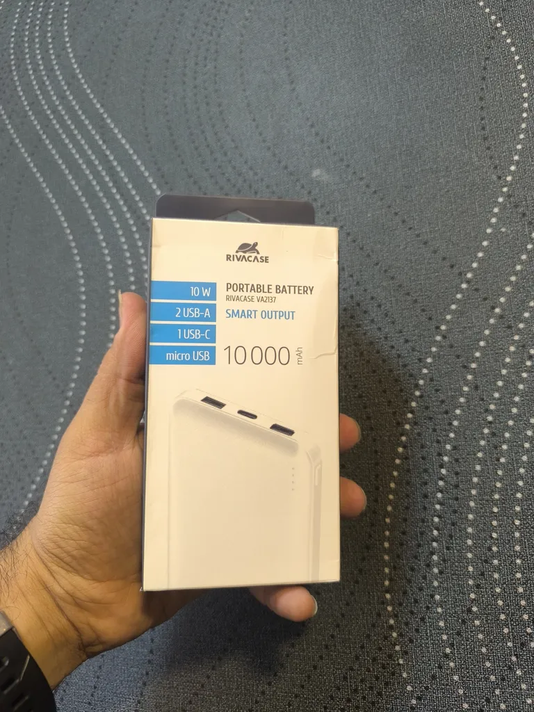 پاوربانک ریوا کیس مدل VA 2137 طرفیت 10000 میلی آمپر ساعت