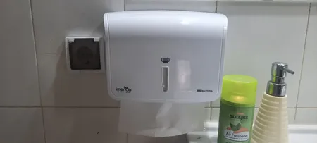 پایه رول دستمال کاغذی ایمن آب مدل ورونا