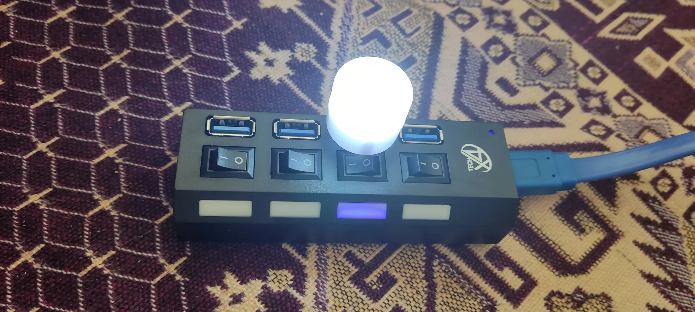 هاب 4 پورت USB 3.0 ایکس فورتک مدل x-401