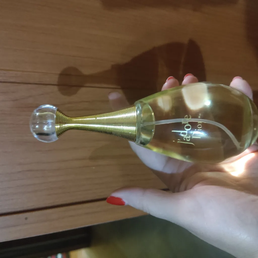 ادوپرفیوم زنانه ایفوریا مدل جادور دیور  حجم 100 میلی‌لیتر