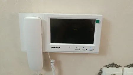 مانیتور دربازکن تصویری کوماکس مدل CDV-70M