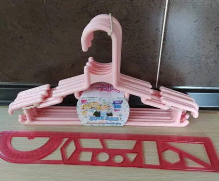 چوب لباس ارج پلاستیک کد 820 بسته 6 عددی