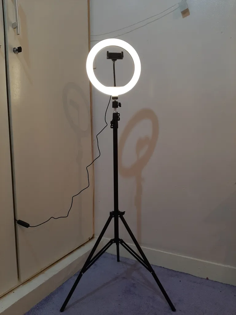 رینگ لایت مدل HX260