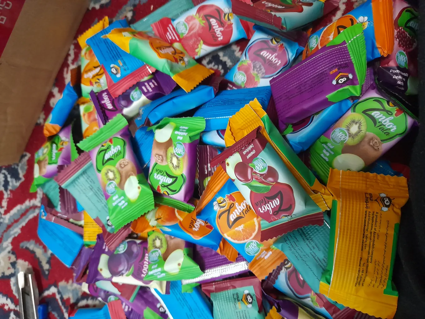 لواشک پذیرایی چند لایه زنبور طلا - 1 کیلوگرم