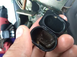 تجریه خرید قفل کاپوت ضد سرقت آرمین تیتان مدل 021 مناسب برای پراید