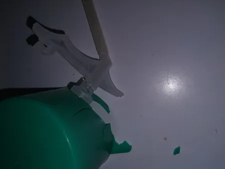 اسپری فوم غفاری مدل UNIVERSAL حجم 750 میلی لیتر