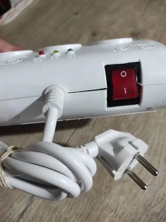 محافظ ولتاژ الکترونیکی نمودار کنترل مدل رامونا M123