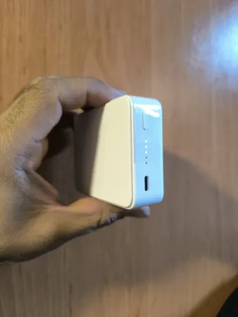 پاوربانک 15 وات ماموکس مدل IP-W ظرفیت 10000 میلی آمپر ساعت