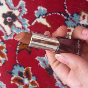 تجریه خرید رژ لب جامد دونادیا شماره 705