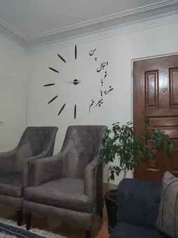 ساعت دیواری اِلِنسی مدل غزل