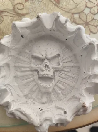 زیرسیگاری مدل اسکلت شعله