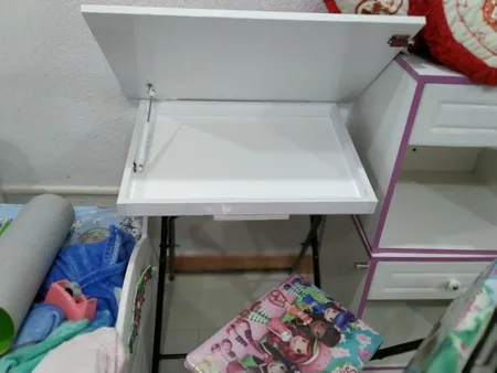 ست میز تحریر و صندلی طرح توت فرنگی