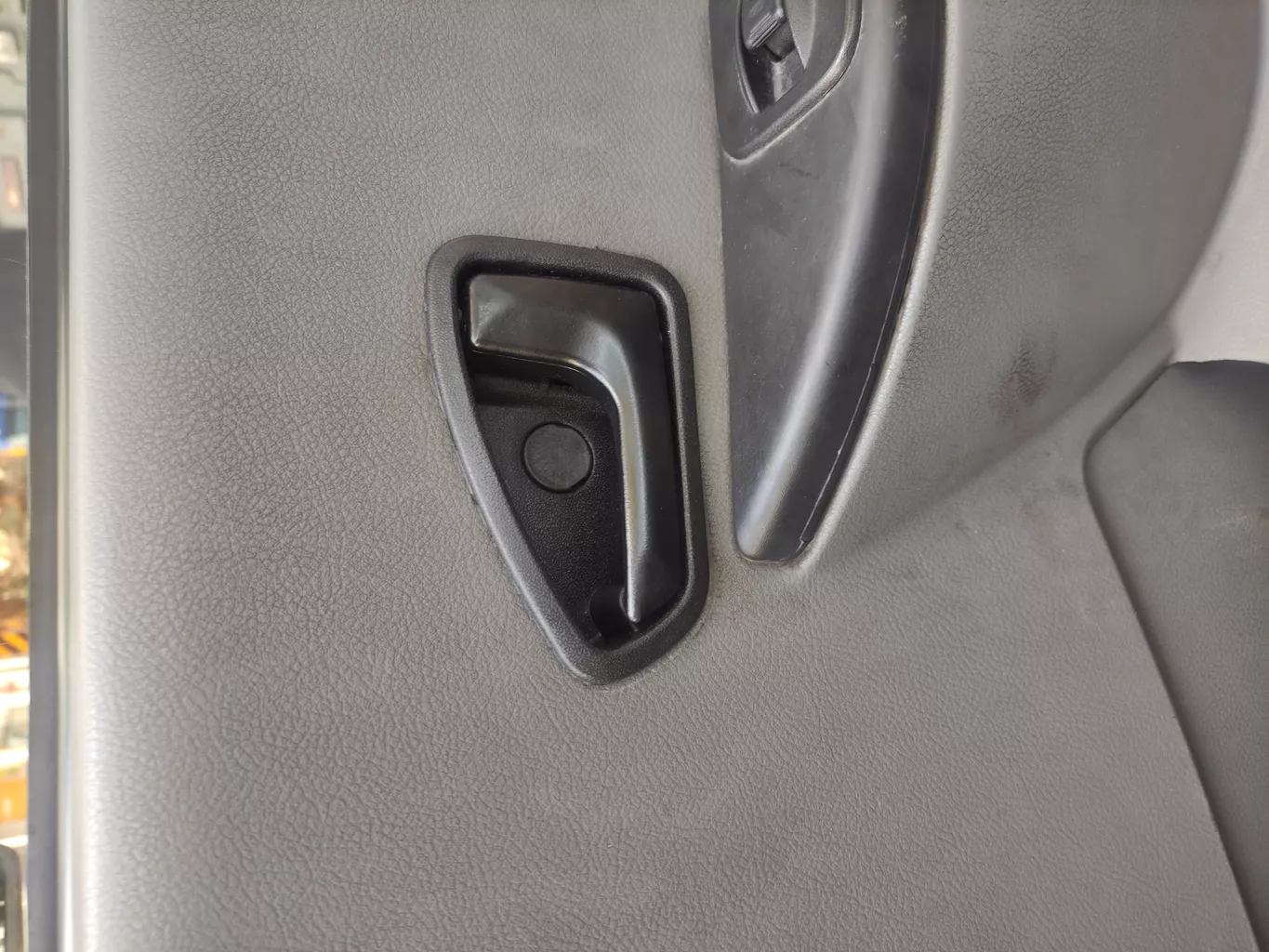 دستگیره در باز کن داخلی خودرو تورال یدک مدل فلزی مناسب برای پراید مجموعه 4 عددی